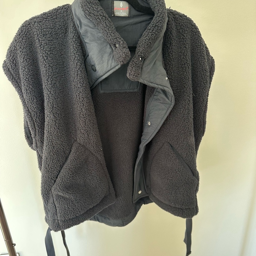 FP Movement black Sherpa Jacket
